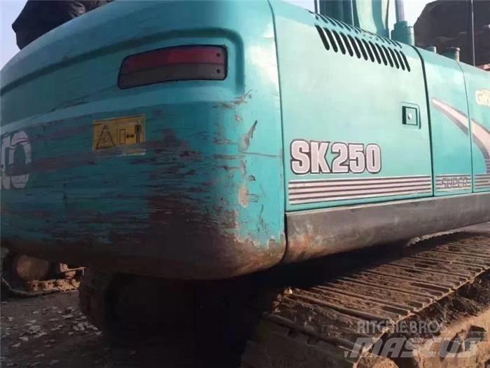 Kobelco SK 250-8 Paletli ekskavatörler