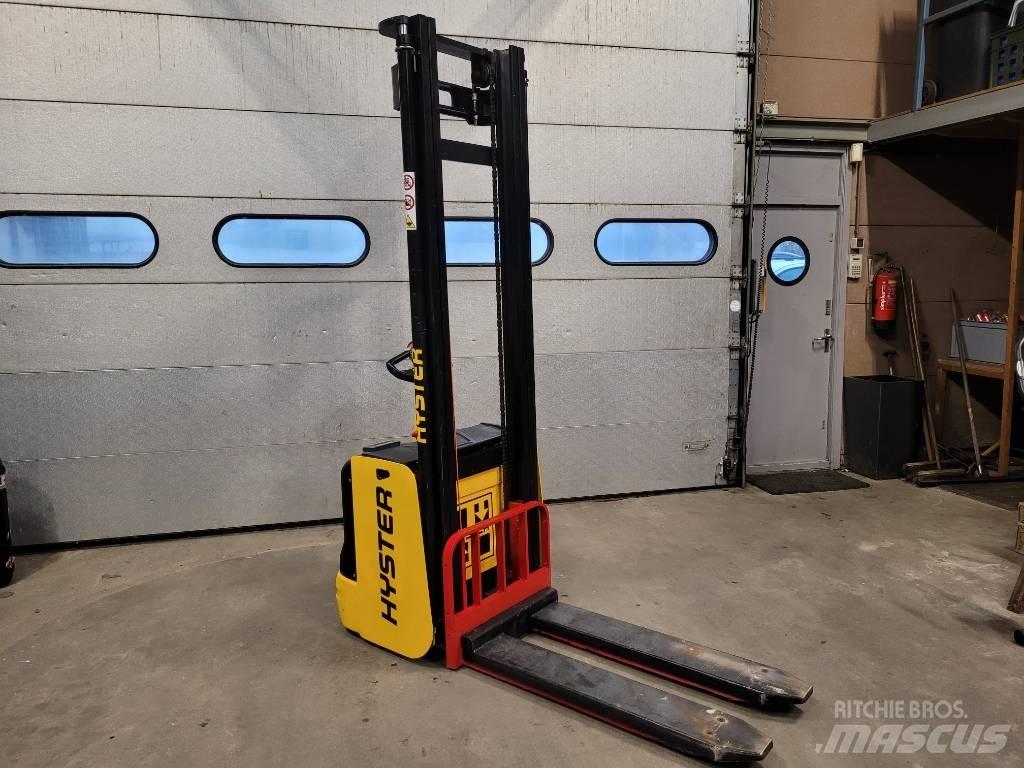 Hyster S 1.6 Yaya kumandali istif makinasi