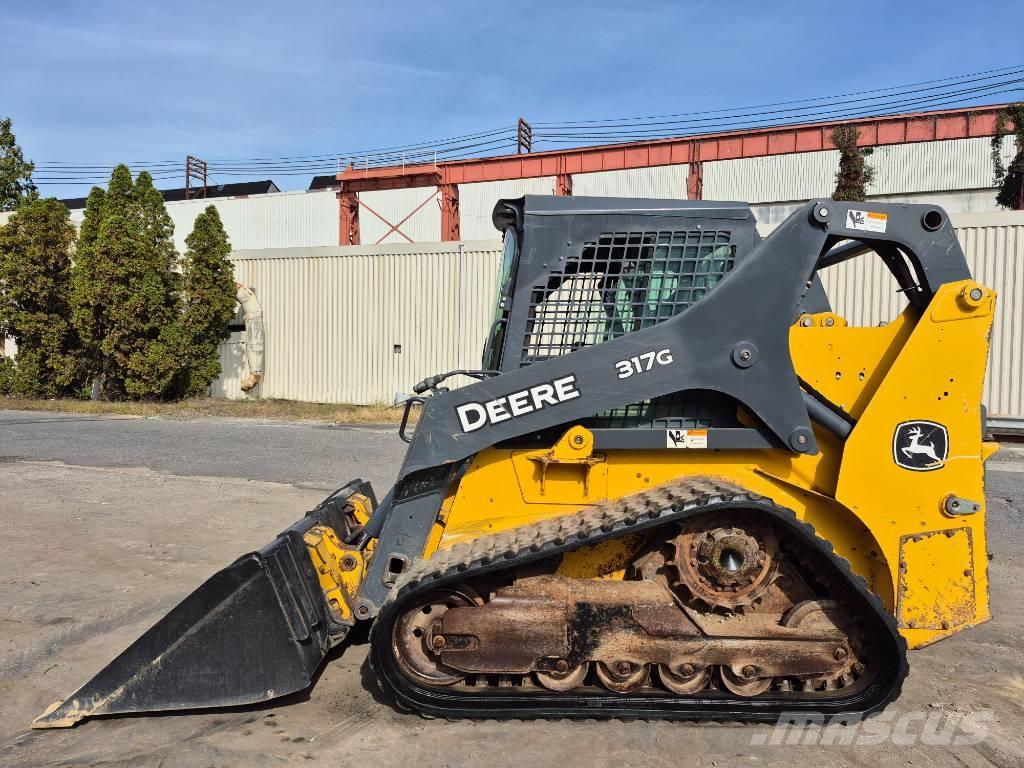 John Deere 317 Skid steer loderler