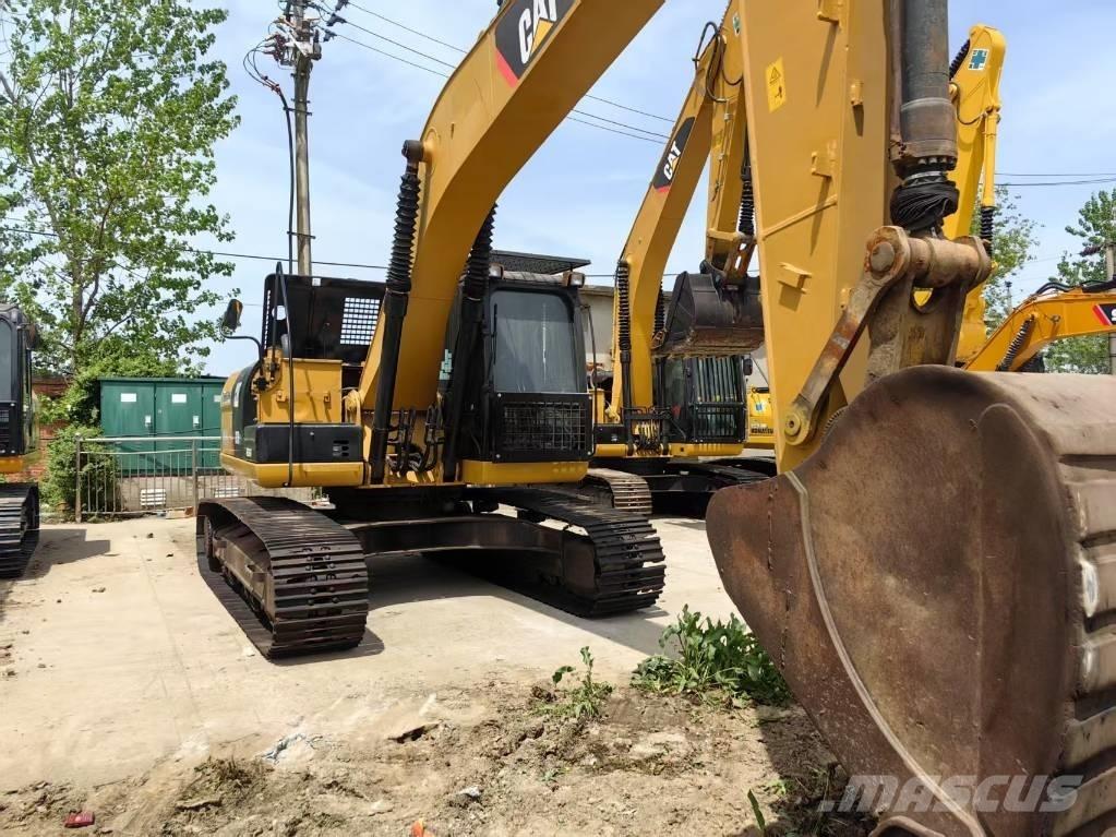 CAT 323 D Paletli ekskavatörler