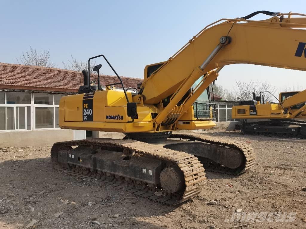 Komatsu PC 240 LC-10 Paletli ekskavatörler