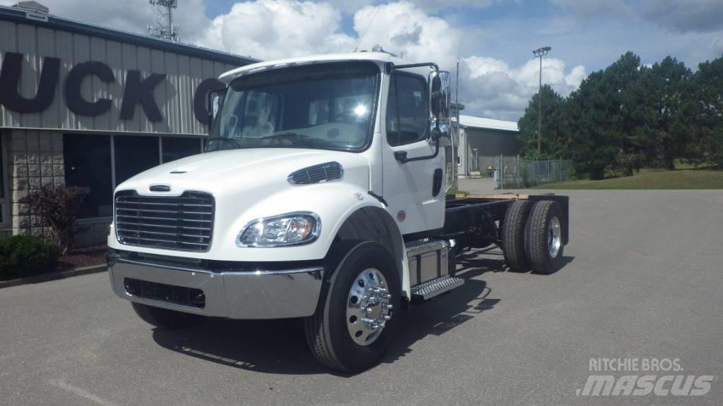 Freightliner M2106 Çekiciler