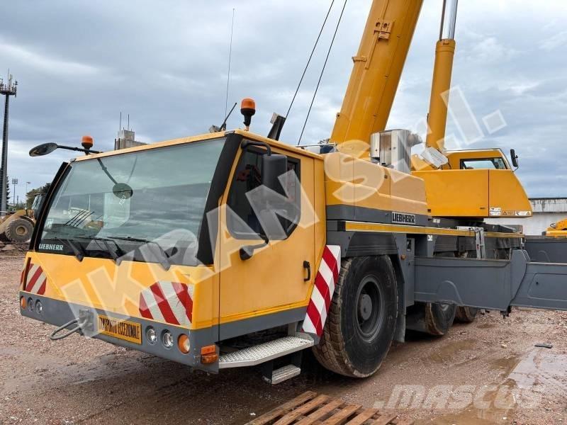 Liebherr LTM1200-5.1 Yol-Arazi Tipi Vinçler (AT)