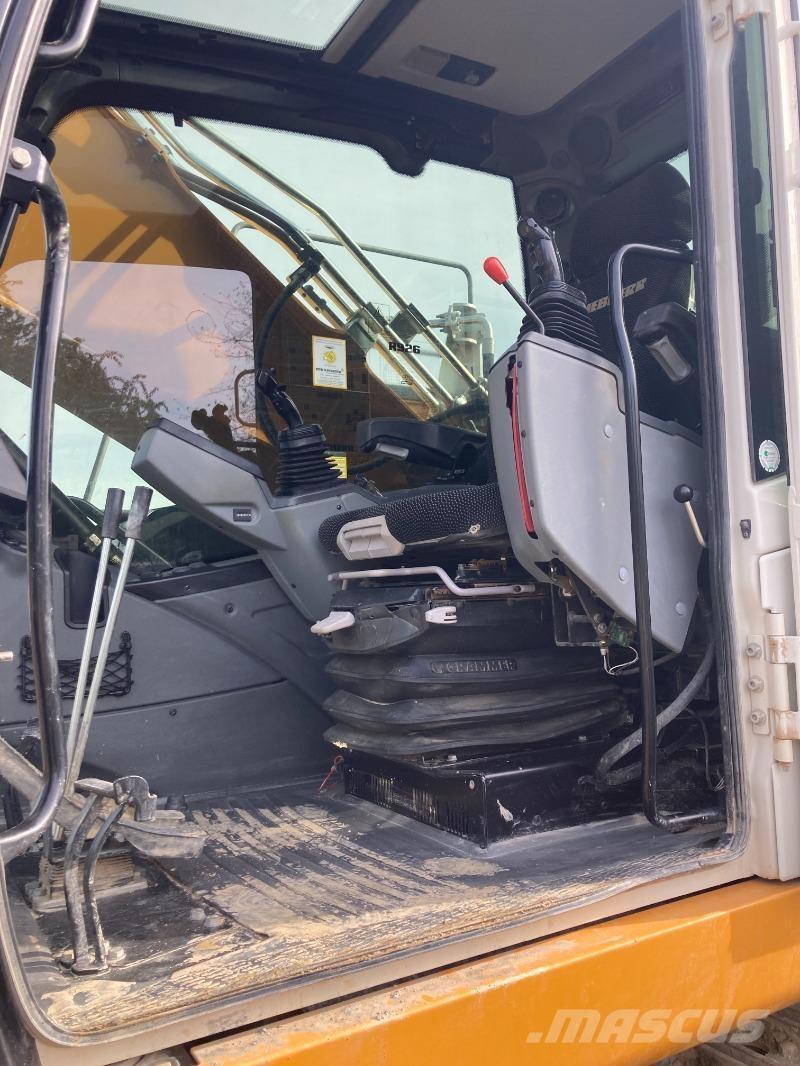 Liebherr R926 Paletli ekskavatörler