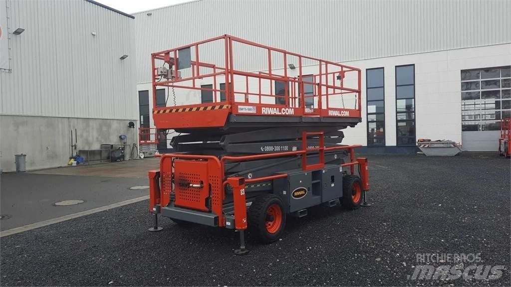 SkyJack 9250RT Makasli platformlar