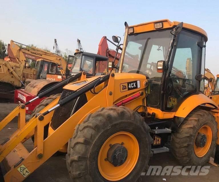 JCB 4CX Kazıcı yükleyiciler - beko loder