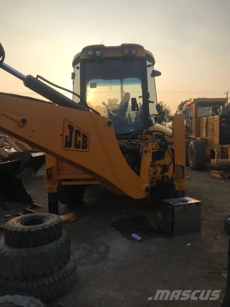 JCB 4CX Kazıcı yükleyiciler - beko loder