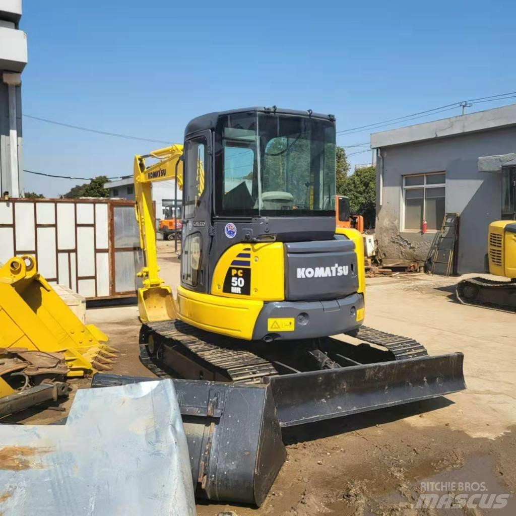 Komatsu PC50 Paletli ekskavatörler