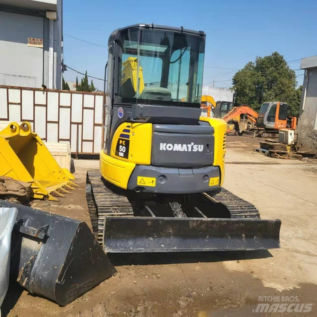Komatsu PC50 Paletli ekskavatörler