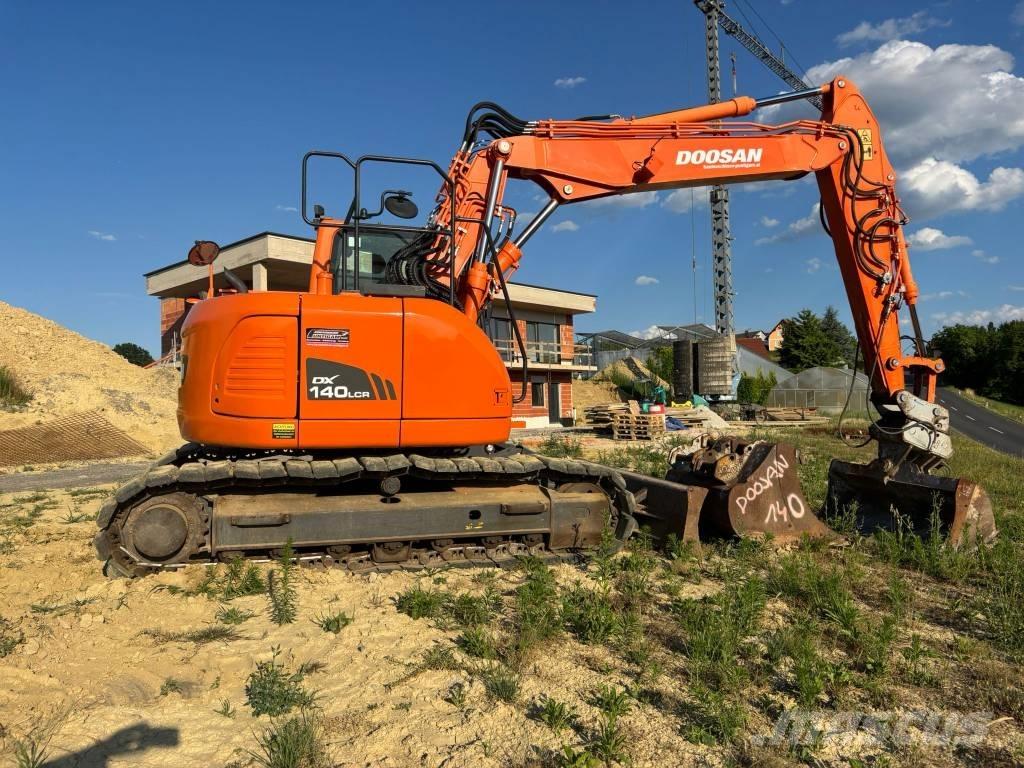 Doosan DX 140 LCR-3 Paletli ekskavatörler