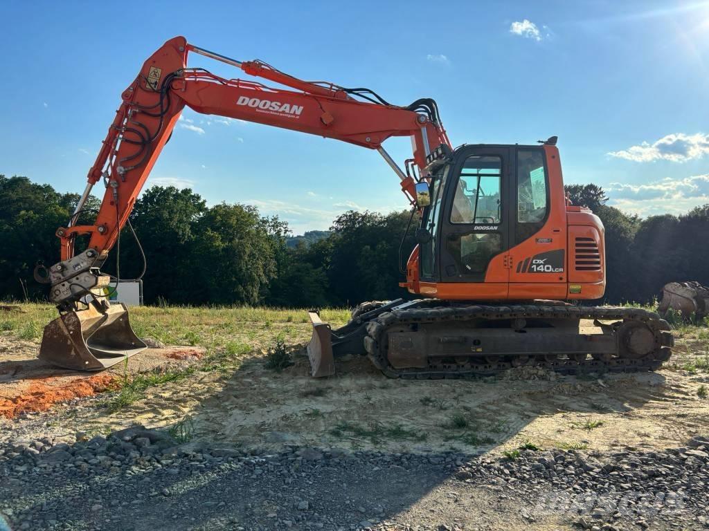 Doosan DX 140 LCR-3 Paletli ekskavatörler