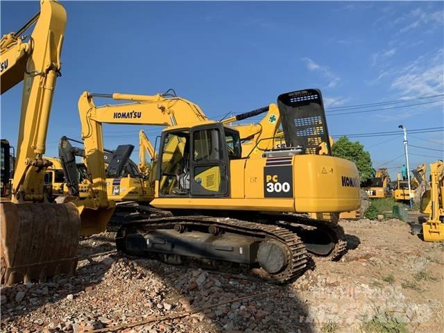 Komatsu PC300-7 Paletli ekskavatörler
