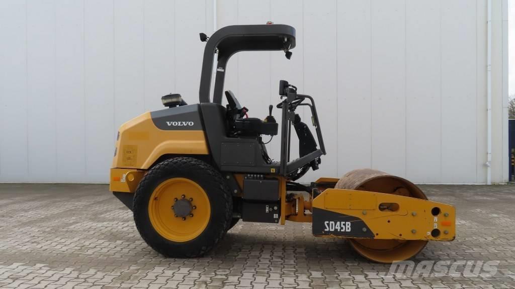 Volvo SD 45 B Tek tamburlu silindirler