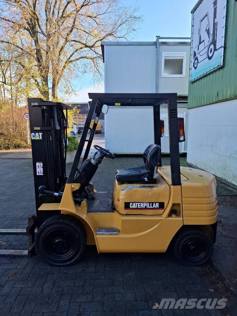 CAT DP25 Heftruck Dizel forkliftler