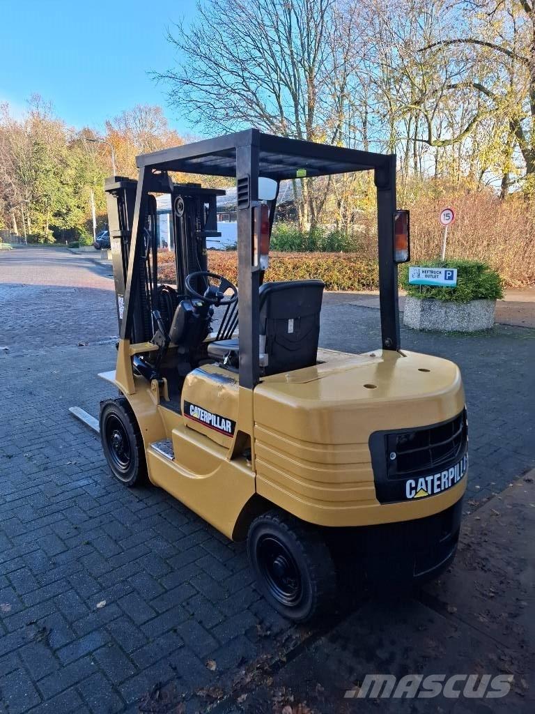 CAT DP25 Heftruck Dizel forkliftler