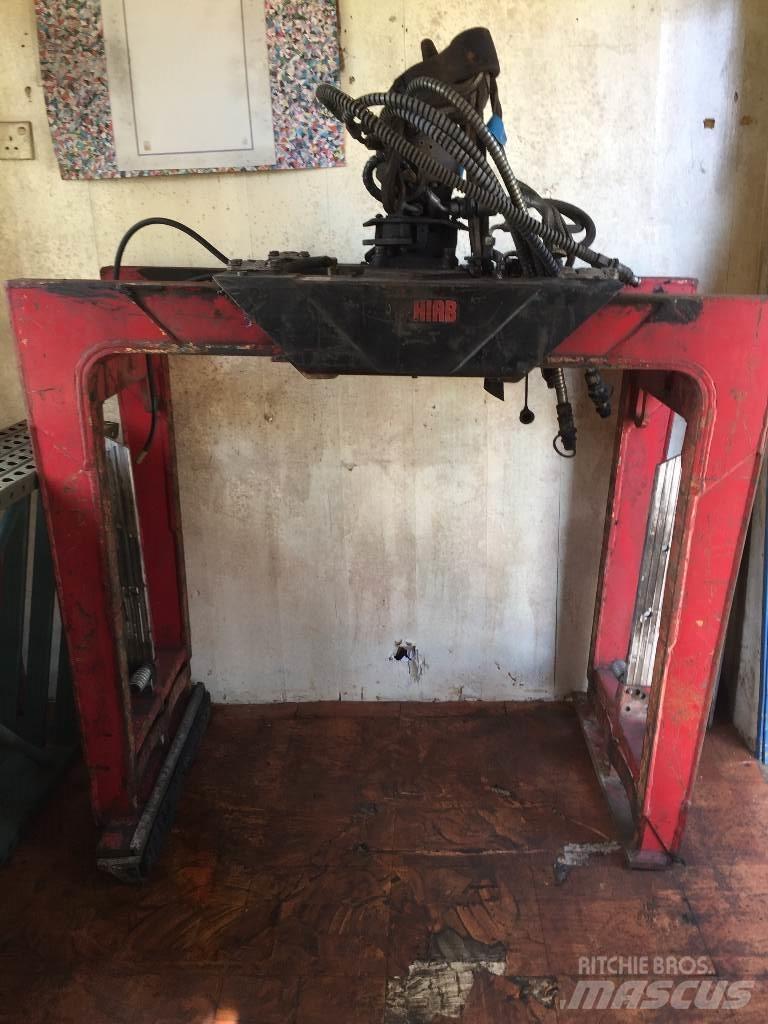 Hiab Kinshofer KM601 Yük taşıma aksesuarları