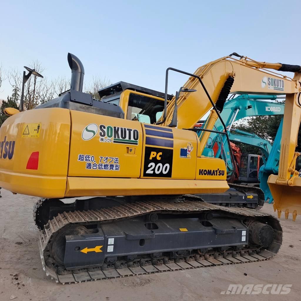 Komatsu PC 200-7 Paletli ekskavatörler