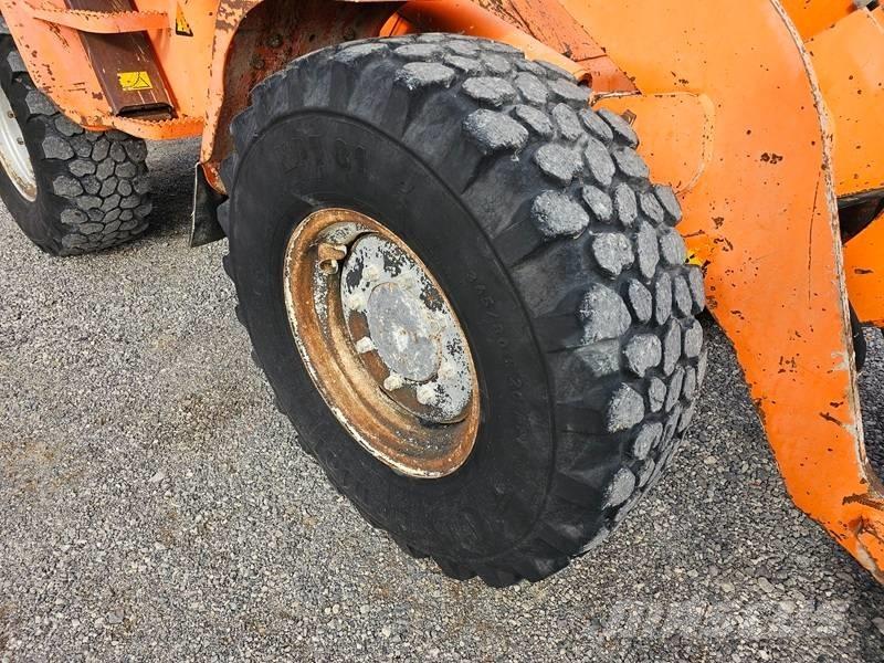 Volvo L 30 B Tekerlekli yükleyiciler
