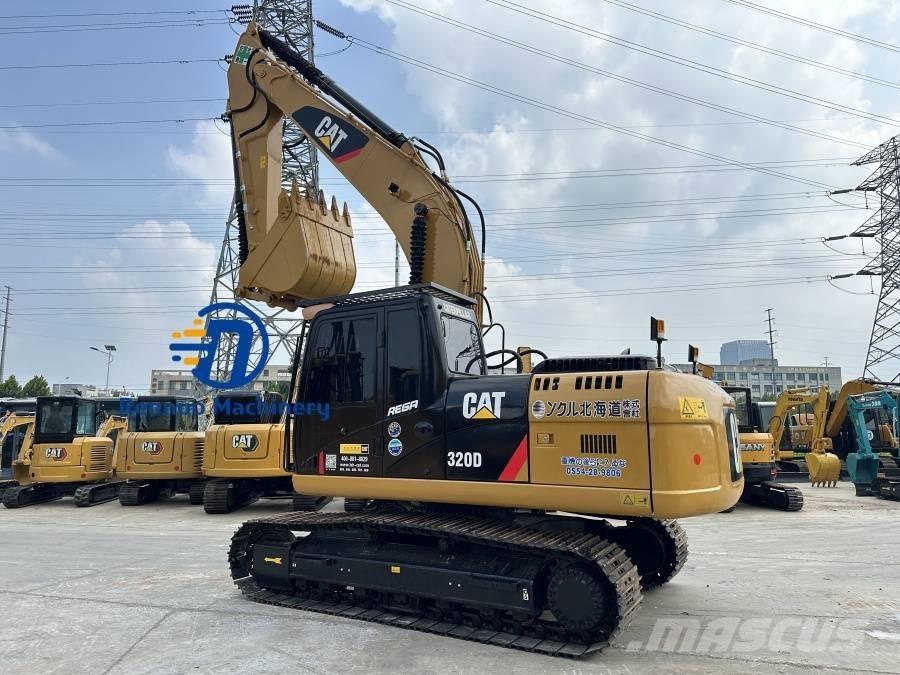 CAT 320D Paletli ekskavatörler