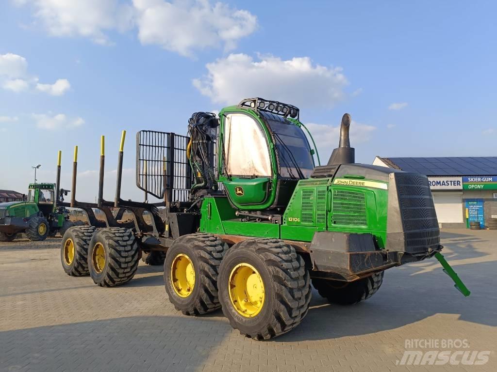 John Deere 1210 G Tomruk yükleyici traktörler
