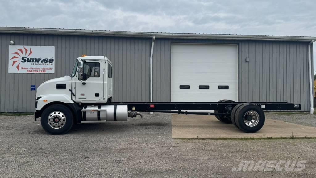  2025 Mack MD 6 Çekiciler