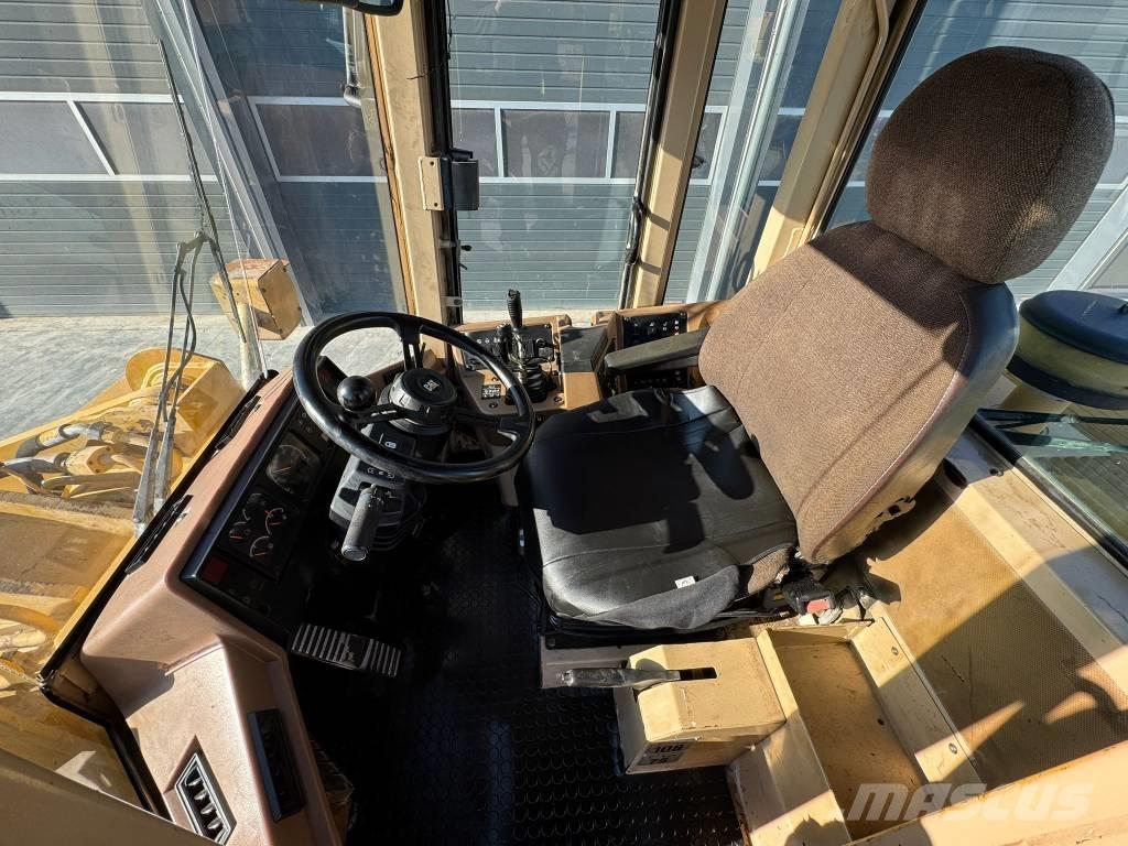 CAT 938 F Tekerlekli yükleyiciler