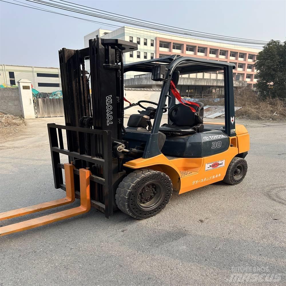 Toyota 62-7 FD N 30 Dizel forkliftler