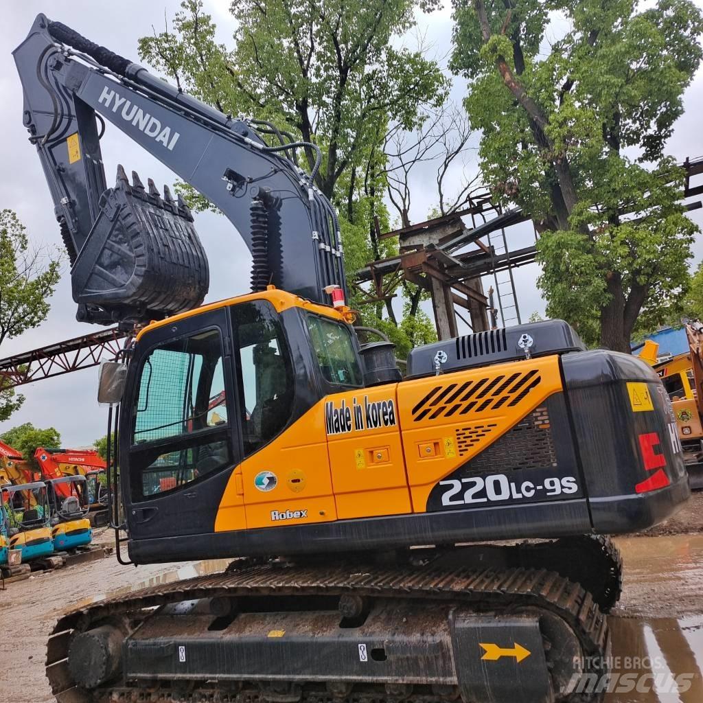 Hyundai 220lc-9s Paletli ekskavatörler