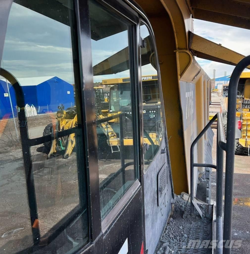 CAT 775 G Yol disi kaya kamyonu