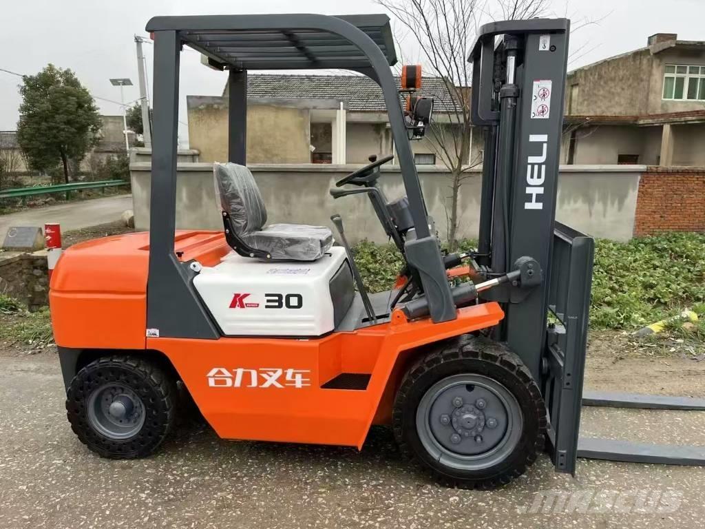 Heli 30 Teleskopik yükleyiciler