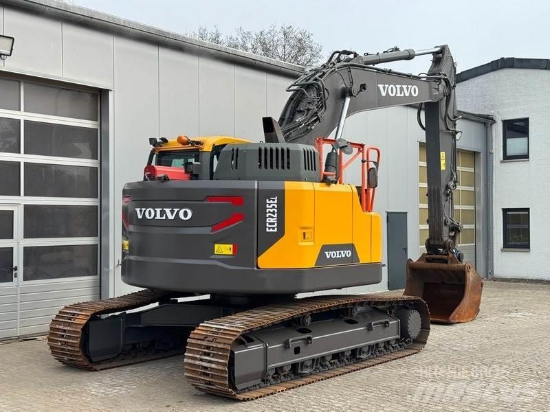 Volvo ECR 235 EL Paletli ekskavatörler