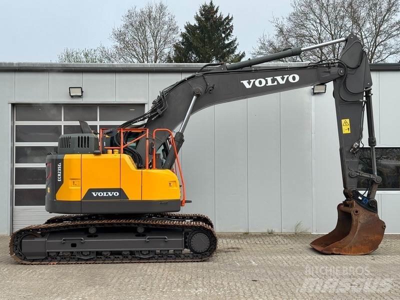 Volvo ECR 235 EL Paletli ekskavatörler