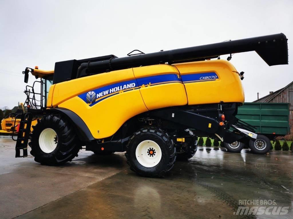 New Holland CX8070 Biçerdöverler