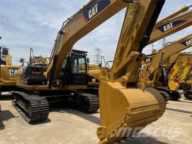 CAT 323 D L Paletli ekskavatörler