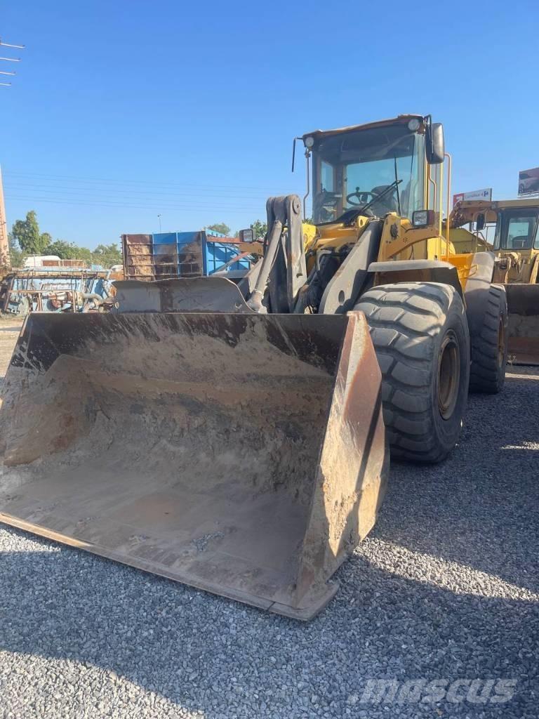 Volvo L 120 E Tekerlekli yükleyiciler