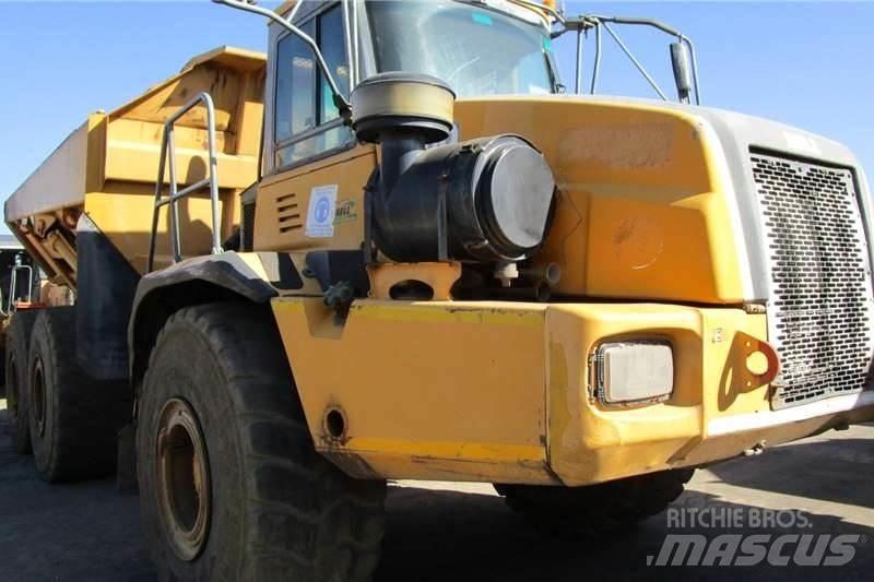 Bell B40D Belden kirma kaya kamyonu