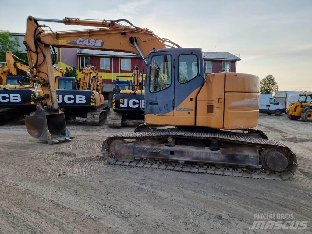 CASE CX 225 SR Paletli ekskavatörler