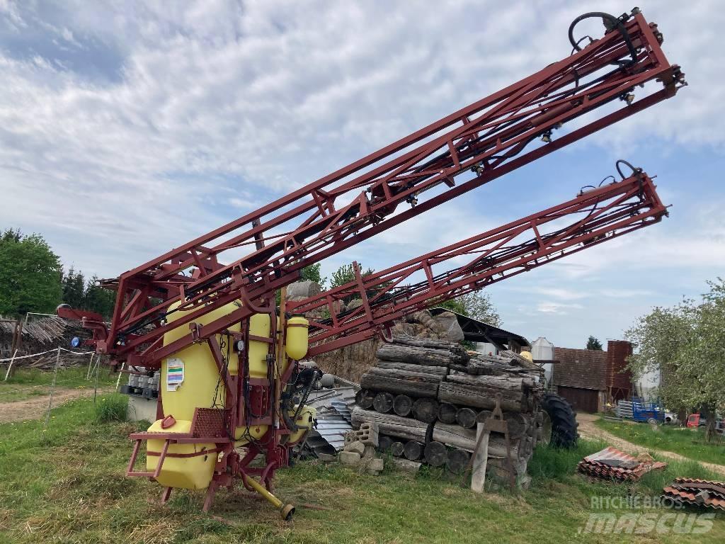 Hardi Mega 1000 Monte edilebilir pülverizatörler