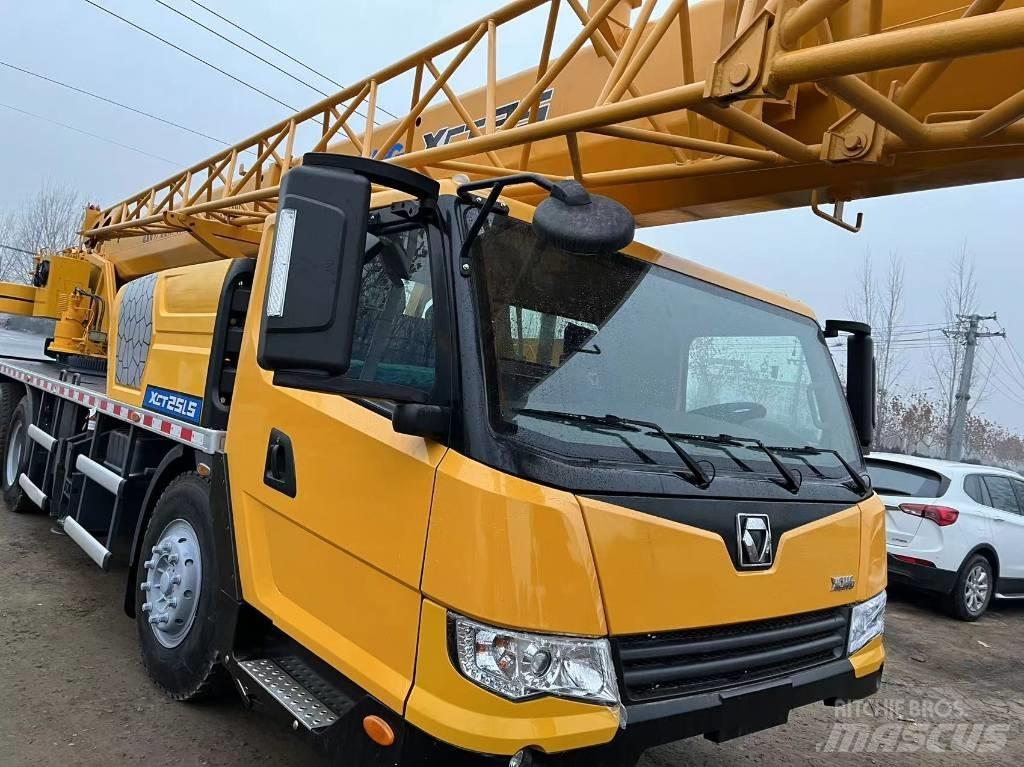 XCMG XCT 25 Yol-Arazi Tipi Vinçler (AT)