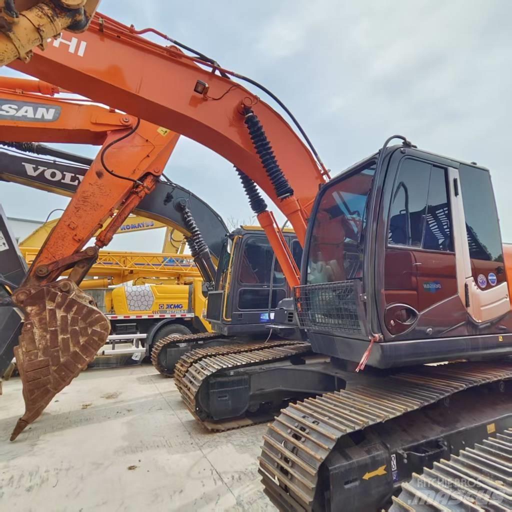 Hitachi ZX 210 Paletli ekskavatörler