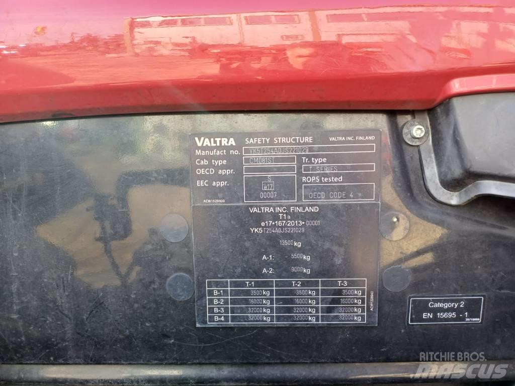 Valtra T 254 Traktörler