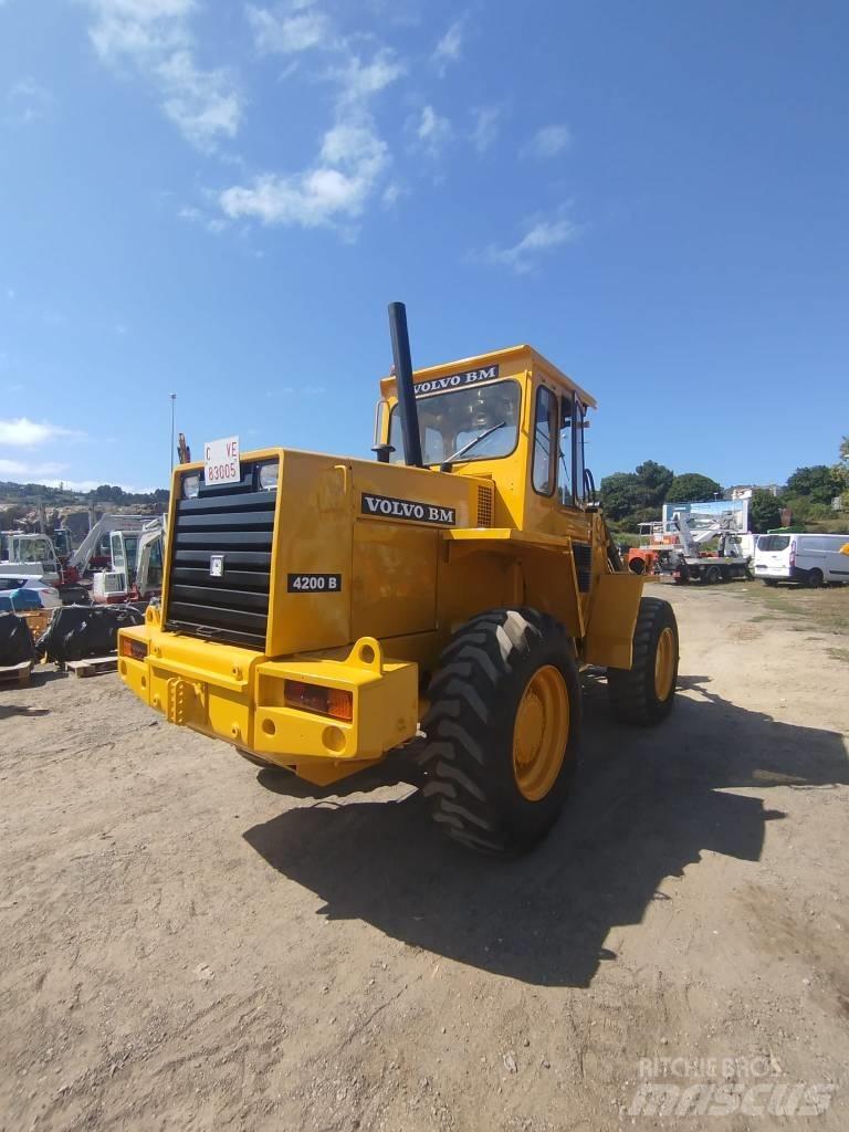 Volvo BM 4200 Tekerlekli yükleyiciler