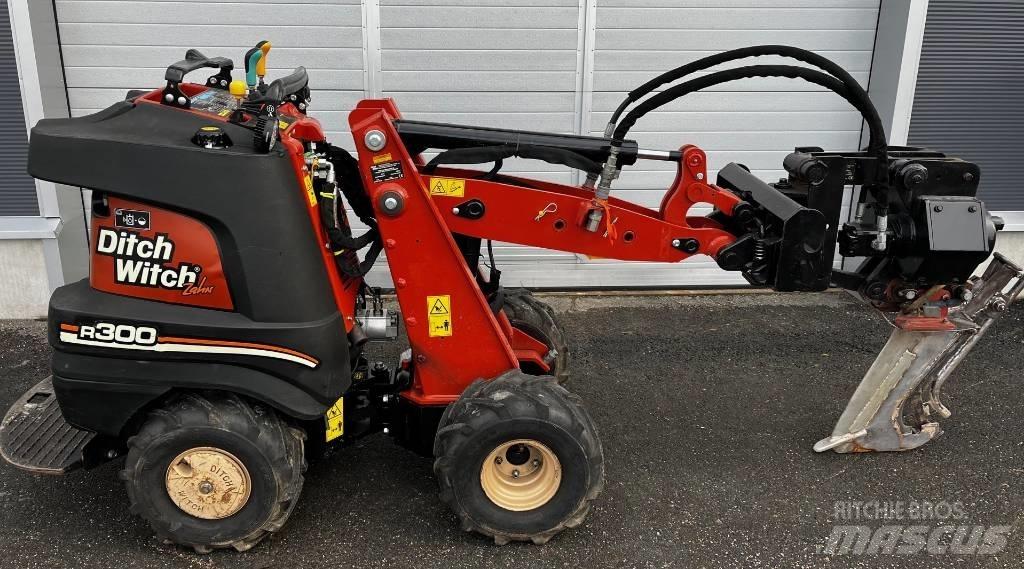 Ditch Witch R300 Kanal kazma makinasi