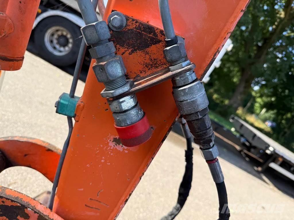 Hitachi ZX30U Mini ekskavatörler, 7 tona dek