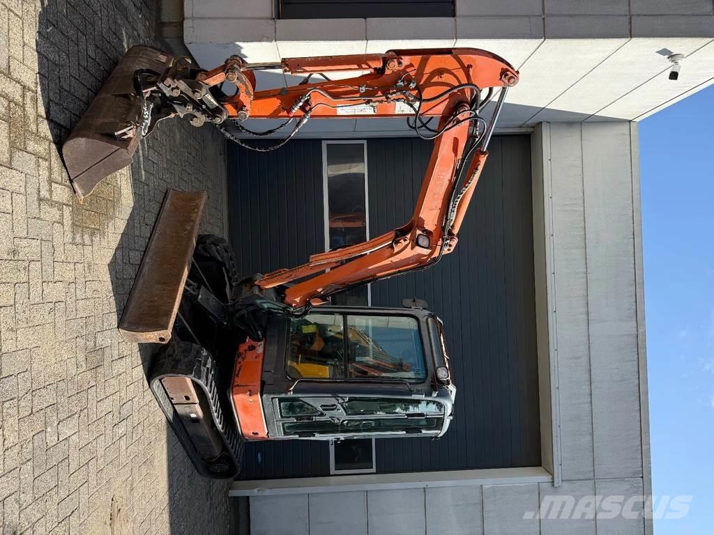 Hitachi ZX30U Mini ekskavatörler, 7 tona dek