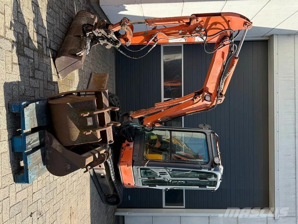 Hitachi ZX30U Mini ekskavatörler, 7 tona dek