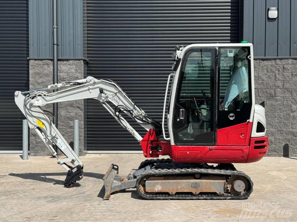 Takeuchi TB 230 Mini ekskavatörler, 7 tona dek