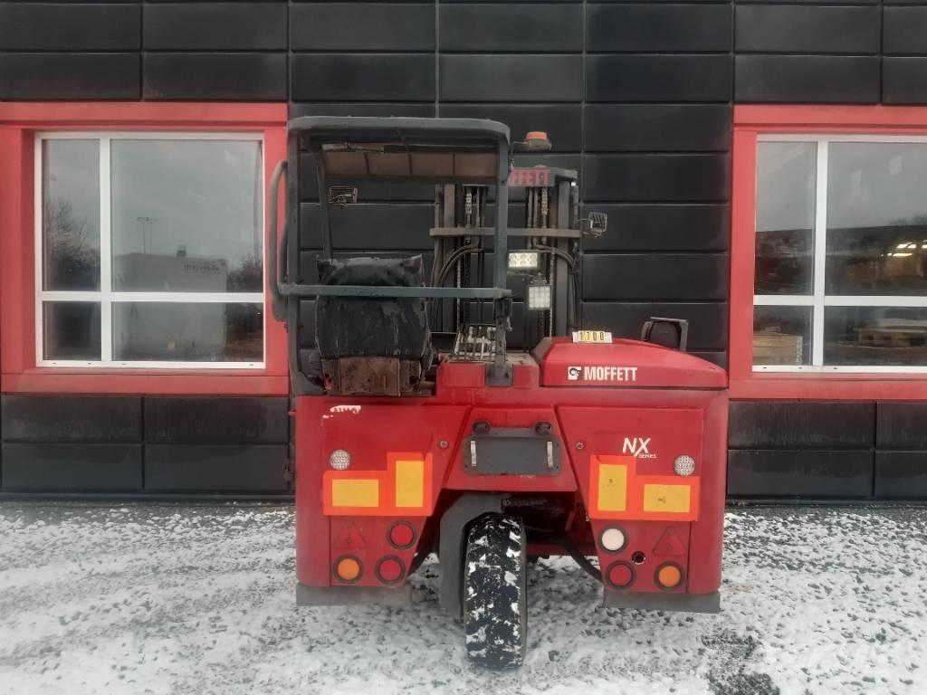 Moffett M5 25.3 Dizel forkliftler