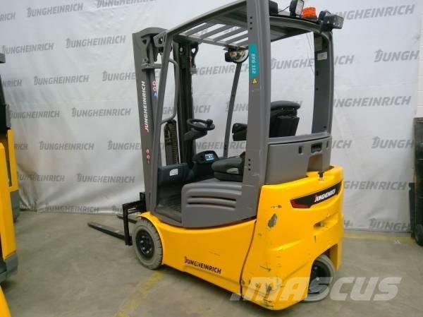 Jungheinrich EFG 112 Elektrikli forkliftler