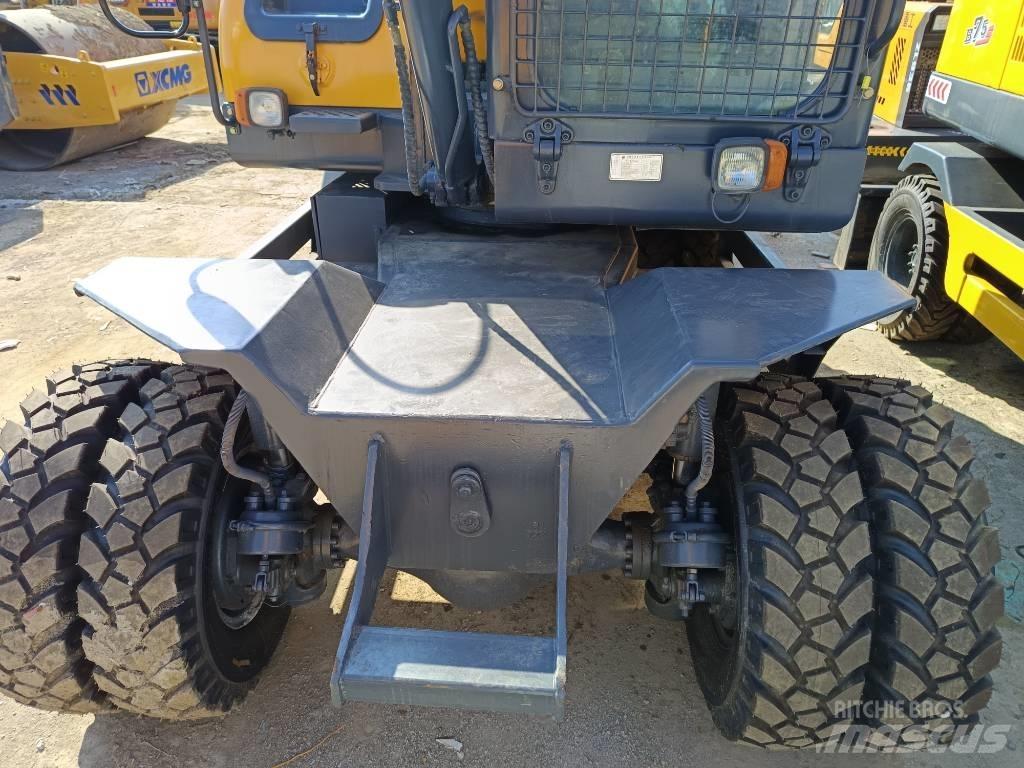 Xinyuan XYB75W-9 Paletli ekskavatörler